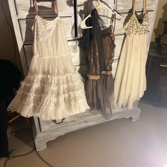 Dance dress costumes that I’ve been keeping for lack of need ,to them find homes - Picture 3 of 13